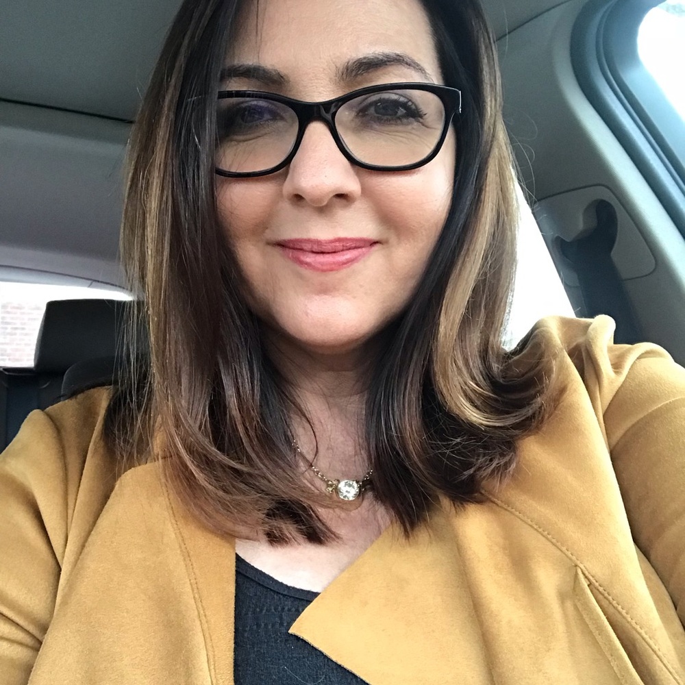 Meet your Posher, Laurie